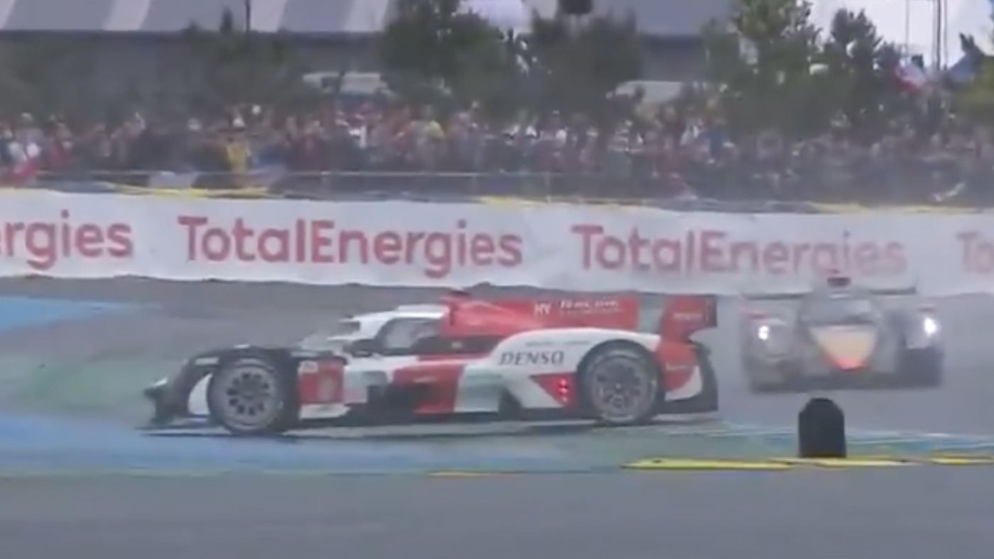 Toyota saun at start of 2021 Le Mans 24 Hours